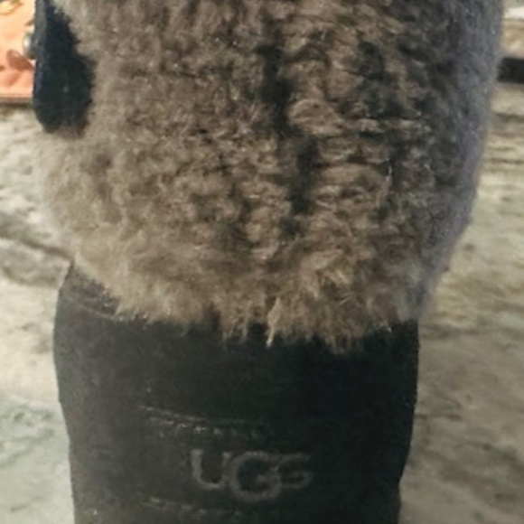 UGG CALF BOOTS BRAND NEW NEVER WORN US SIZE 9.5 - Picture 3 of 13